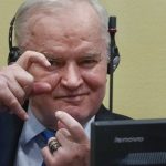 Lahey'de gözaltına alınan Bosnalı kasap Mladiç'in sağlık nedenleriyle Sırbistan'a nakledilmesi yönünde çağrılar yapılıyor.