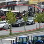 Sokak ortasında tekme ve yumruklu kavga!  – Türkiye'den son dakika haberleri