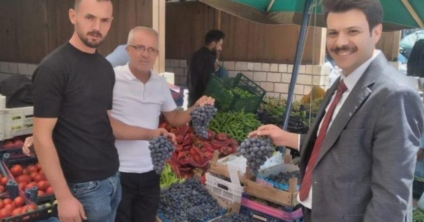 Erzincan'ın tescilli lezzeti tezgahlardaki yerini aldı: Kilosu 100 TL – Son Dakika Hayat Haberleri