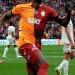 Cimbom’un ‘Osimhen’ açmazı! Takımda kalacak mı? “Her şey hazır” diyerek duyurdu…