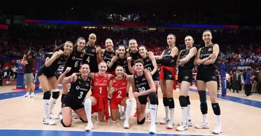 A Milli Kadın Voleybol Takımı parkeye çıkıyor! Filenin Sultanları maç takvimi ve puan durumu! 9 Temmuz 2025 Milletler Ligi maçı saat kaçta, hangi kanalda?