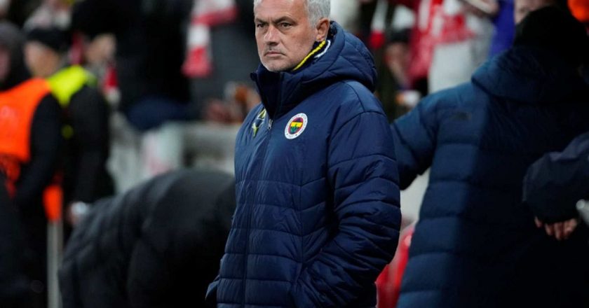 Fenerbahçe’de Mourinho devri bitti | Euronews