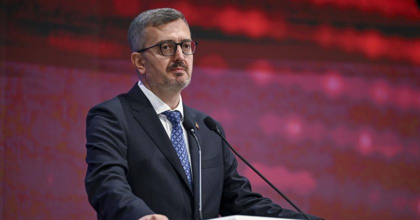 İletişim Başkanı Duran, şehit basın ataşesi Görgü’yü vefatının 34’üncü yılında andı