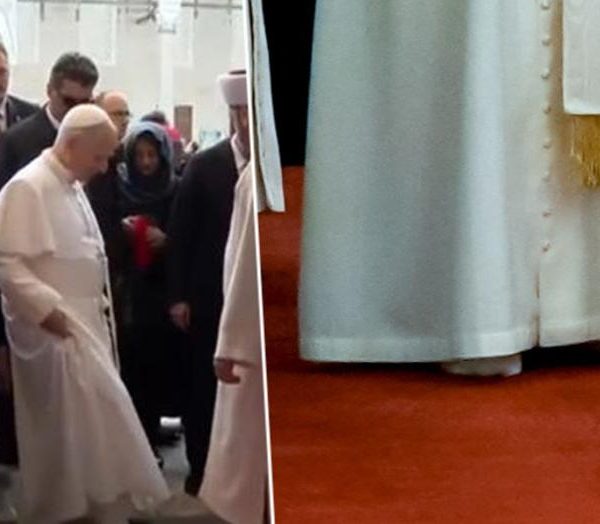 Papa, Sultanahmet Camii’nde: Ayakkabılarıyla Göz Doldurdu