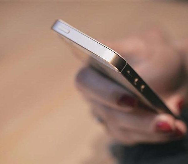 Yurt dışından telefon getirmenin bedeli 57 bin liraya yükseldi! 2026 IMEI kayıt ücreti ne kadar?